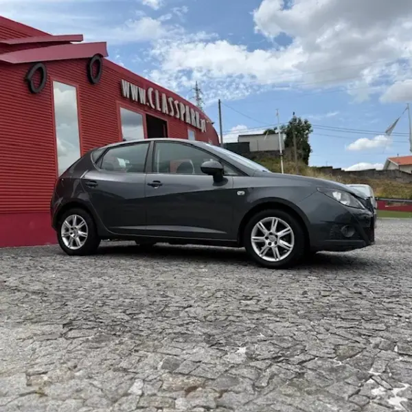 SEAT Ibiza 2011 - 5500 EUR, 210000 km - AUTO.MOTO.pt - 210000km - foto 20 de 20