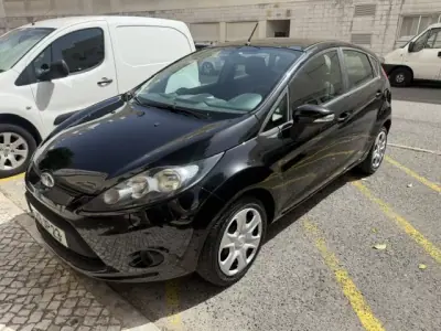 Ford Fiesta 2009 - 5500 EUR, 157000 km - 157000km - foto 8 de 30
