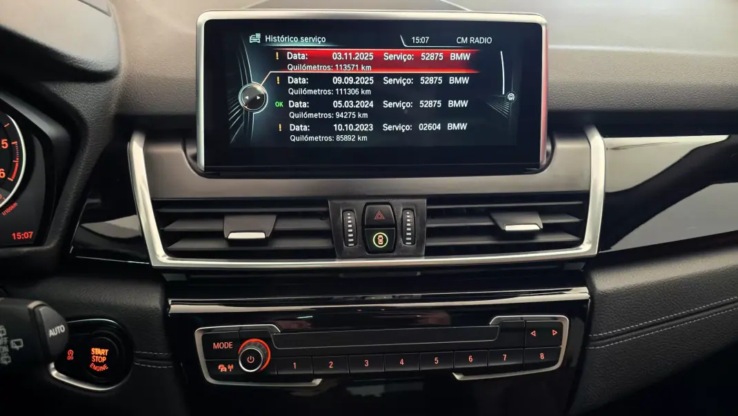 BMW 216 Active Tourer 2017 - 16990 EUR, 118407 km - AUTO.MOTO.pt - 118407km - foto 39 de 72