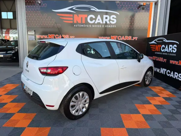 Renault Clio 2018 - 12500 EUR, 167036 km - 167036km - foto 2 de 15