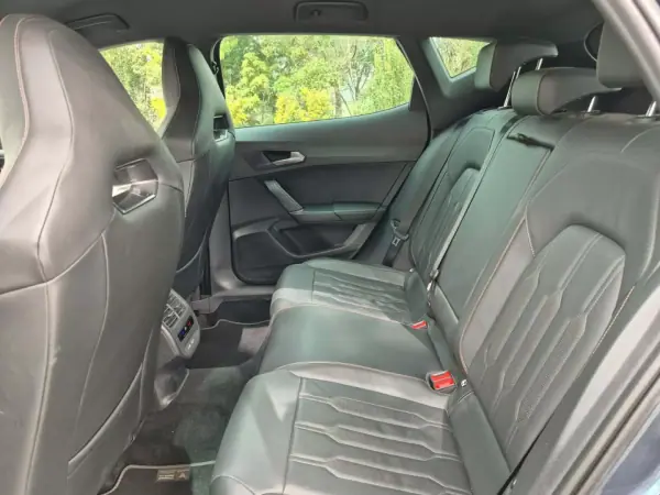 Cupra Formentor 2022 - 28900 EUR, 110907 km - AUTO.MOTO.pt - 110907km - foto 19 de 24