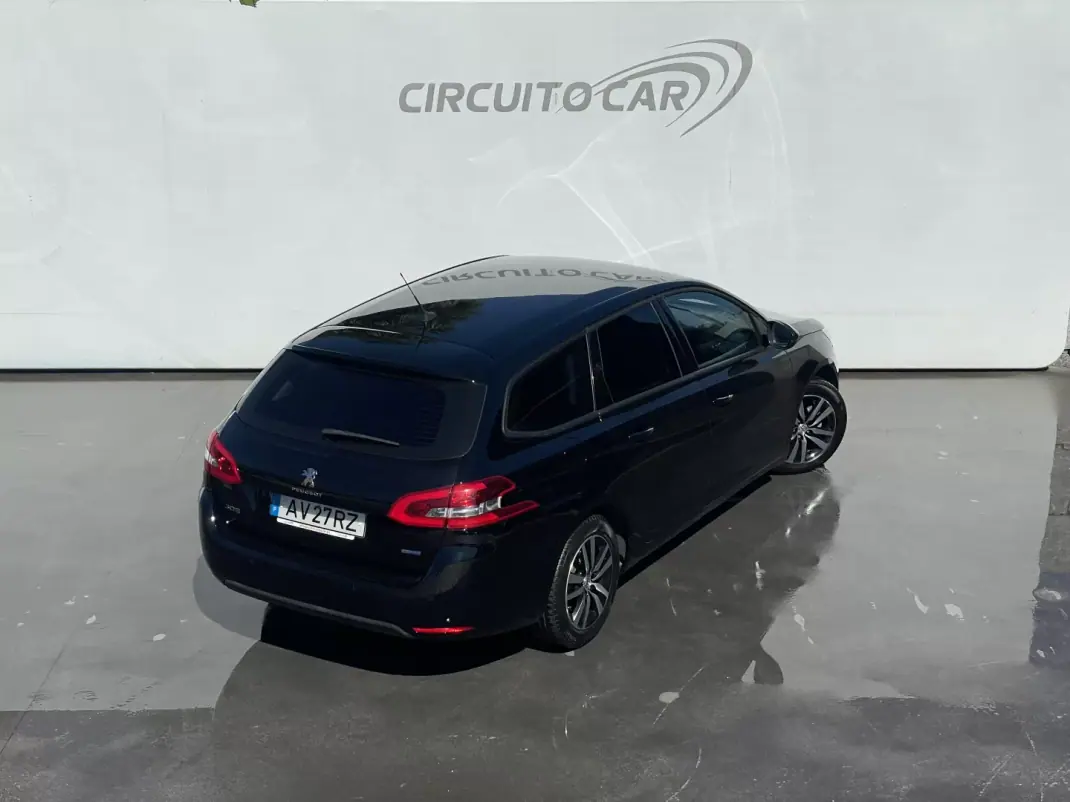 Peugeot 308 SW 2016 - 8450 EUR, 226460 km - 226460km - foto 11 de 29