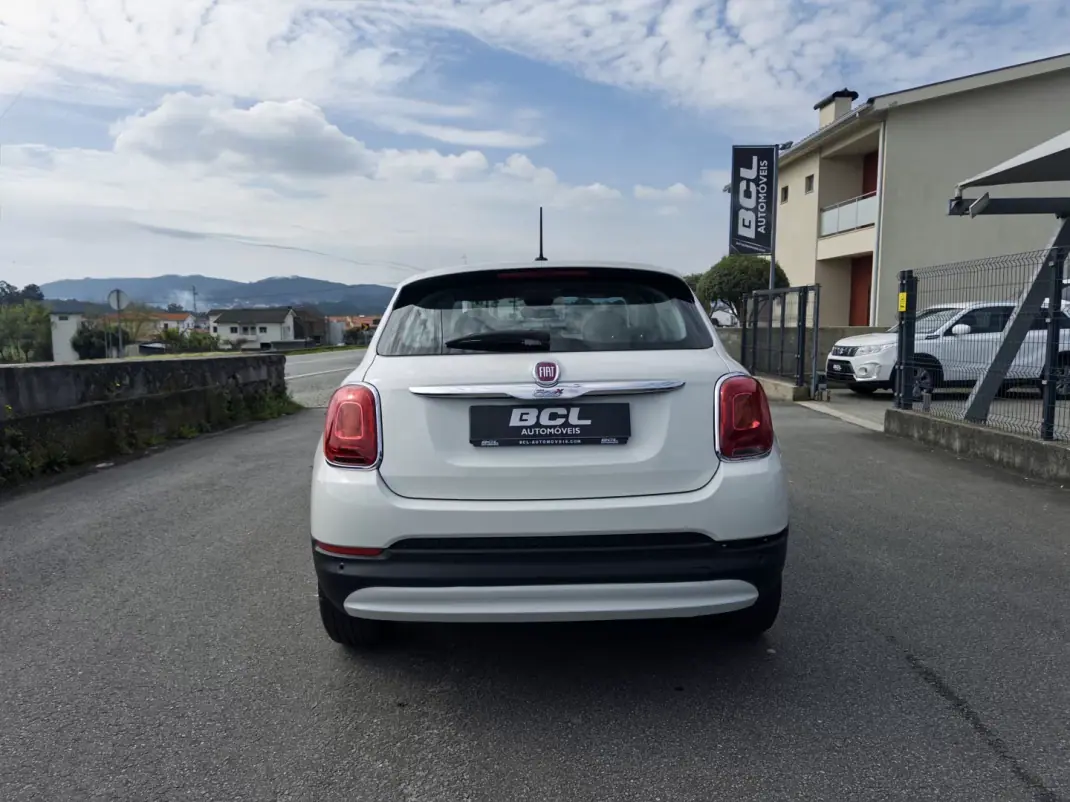 Fiat 500X 2016 - 11990 EUR, 136000 km - AUTO.MOTO.pt - 136000km - foto 6 de 41