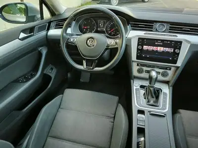 Volkswagen Passat 2019 - 18950 EUR, 155079 km - AUTO.MOTO.pt - 155079km - foto 22 de 60