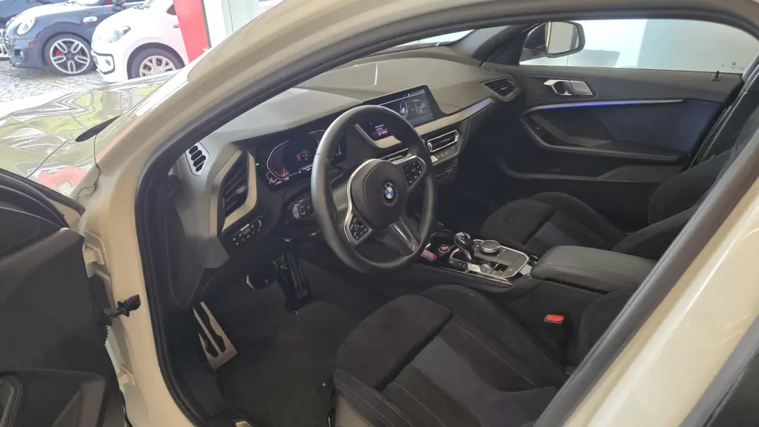 BMW 118 2020 - 27900 EUR, 72732 km - AUTO.MOTO.pt - 72732km - foto 6 de 55