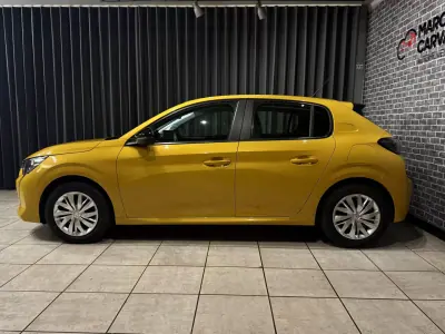 Peugeot 208 2022 - 14750 EUR, 145000 km - AUTO.MOTO.pt - 145000km - foto 3 de 14