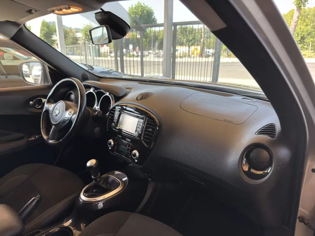 Nissan Juke 2018 - 13750 EUR, 108718 km - 108718km - foto 25 de 27