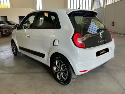 Renault Twingo 2019 - 10690 EUR, 38142 km - 38142km - foto 4 de 13