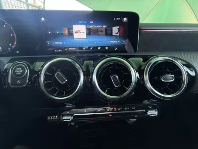 Mercedes-Benz A 180 2023 - 33900 EUR, 32802 km - AUTO.MOTO.pt - 32802km - foto 14 de 17