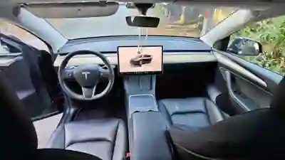 Tesla Model Y 2022 — foto 6 de 14