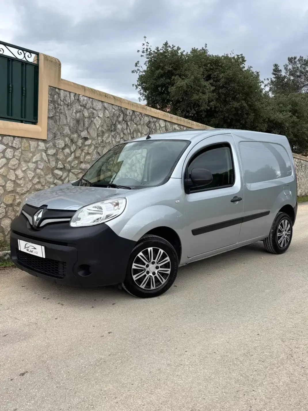 Renault Kangoo 2021 - 8900 EUR, 176000 km - AUTO.MOTO.pt - 176000km - foto 1 de 8