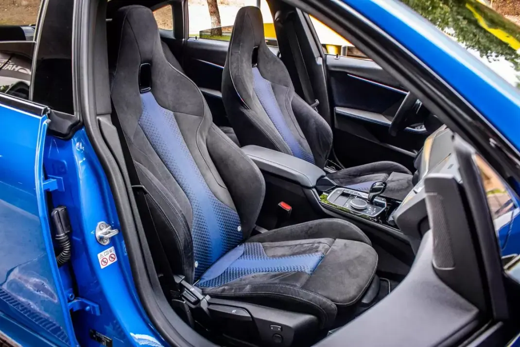 BMW M235i Gran Coupé 2020 - 39000 EUR, 74219 km - AUTO.MOTO.pt - 74219km - foto 37 de 57