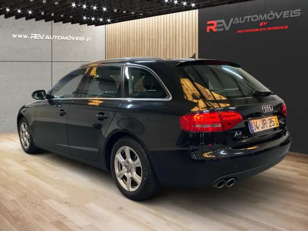Audi A4 Avant 2010 - 9950 EUR, 287536 km - AUTO.MOTO.pt - 287536km - foto 4 de 20