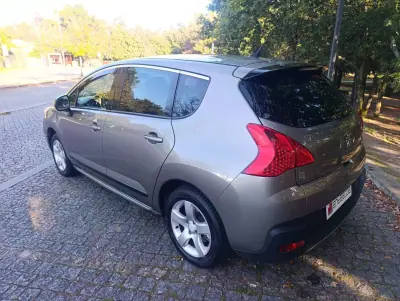 Peugeot 3008 2013 - 7950 EUR, 227000 km - foto 6 de 14