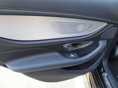 Mercedes-Benz CLS 300 2019 - 46500 EUR, 103200 km - 103200km - foto 25 de 52