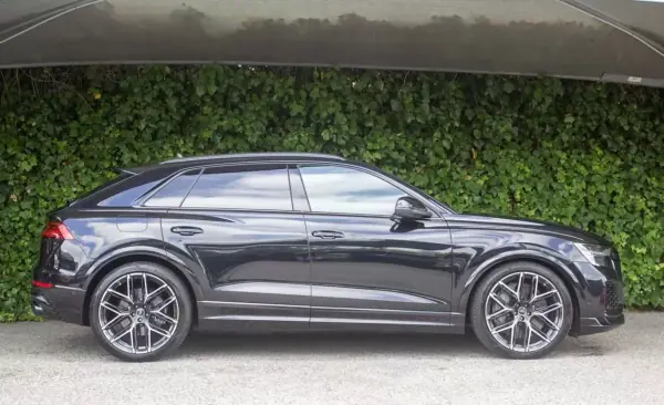 Audi RS Q8 2021 - 131900 EUR, 91000 km - AUTO.MOTO.pt - 91000km - foto 6 de 26