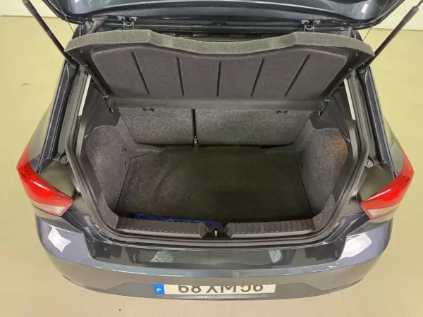 SEAT Ibiza 2019 - 11450 EUR, 70284 km - AUTO.MOTO.pt - 70284km - foto 18 de 39