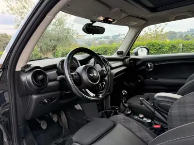 MINI Cooper 2017 - 14999 EUR, 131500 km - AUTO.MOTO.pt - 131500km - foto 11 de 30