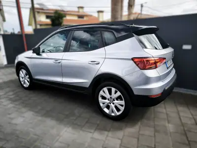 SEAT Arona 2019 - 13950 EUR, 46000 km - AUTO.MOTO.pt - 46000km - foto 12 de 48