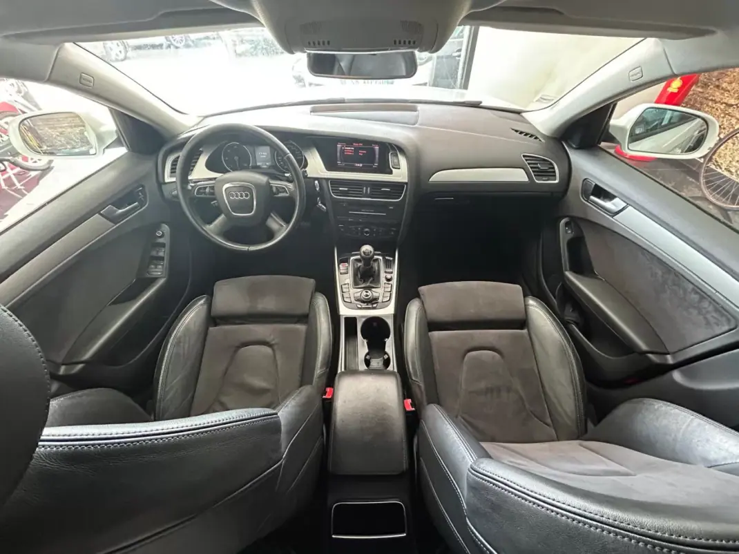 Audi A4 Avant 2011 - 10950 EUR, 315177 km - AUTO.MOTO.pt - 315177km - foto 16 de 21