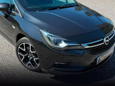 Opel Astra Sports Tourer 2016 - 9990 EUR, 170000 km - AUTO.MOTO.pt - 170000km - foto 16 de 17
