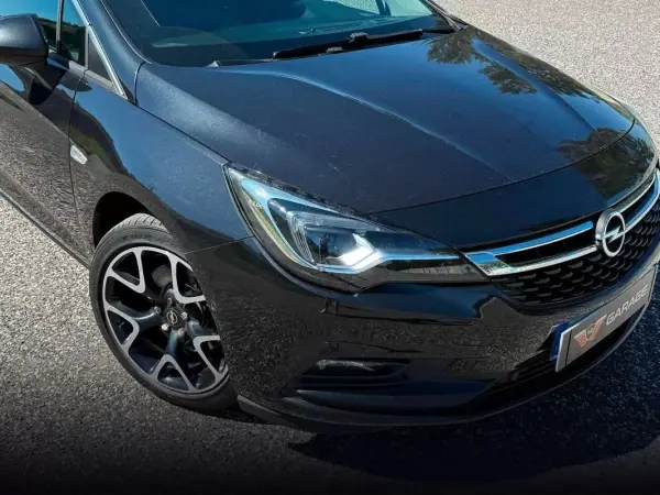 Opel Astra Sports Tourer 2016 - 9490 EUR, 170000 km - AUTO.MOTO.pt - 170000km - foto 16 de 17