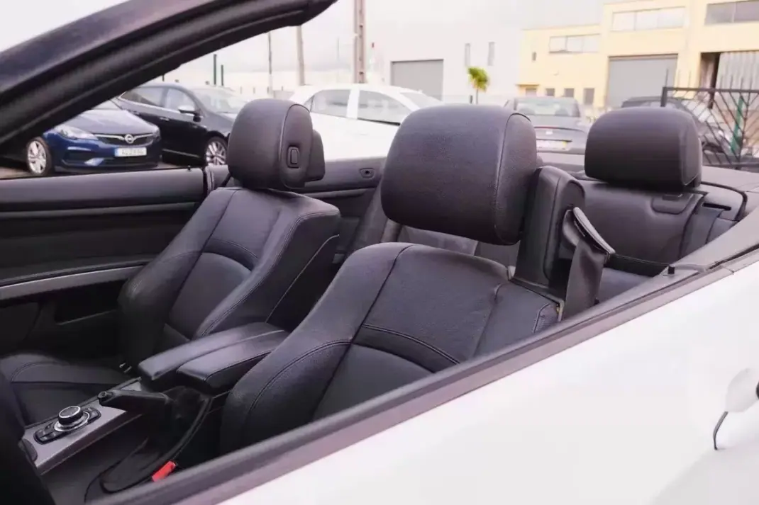 BMW 320 2016 - 18900 EUR, 230000 km - AUTO.MOTO.pt - 230000km - foto 23 de 28