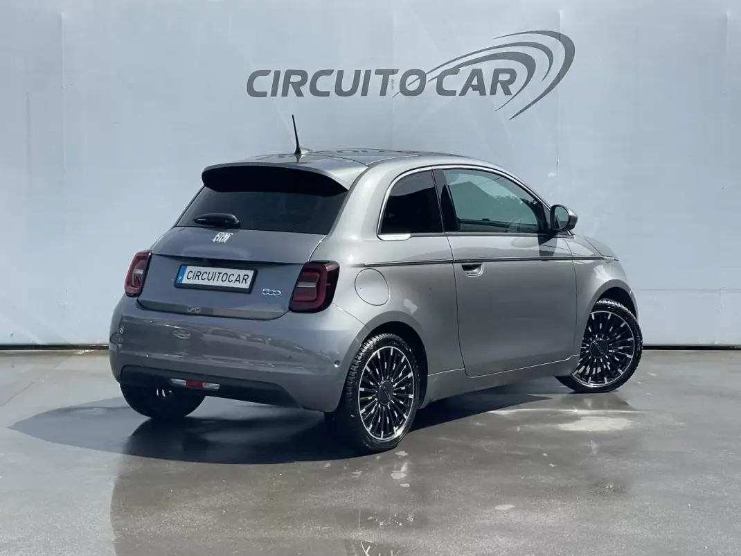 Fiat 500e 2022 - 17995 EUR, 18338 km - AUTO.MOTO.pt - 18338km - foto 3 de 45