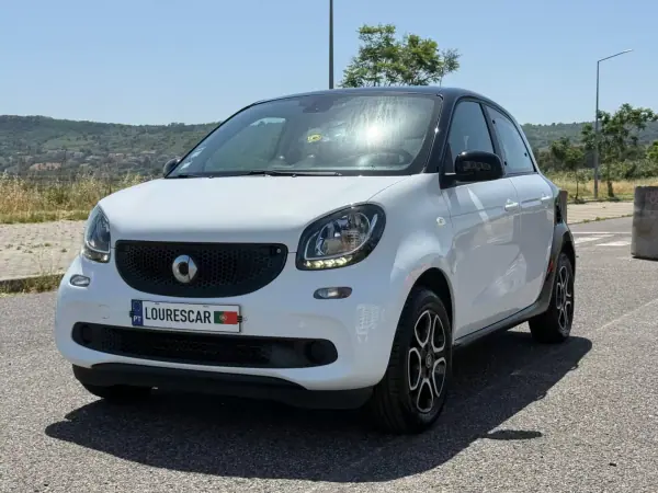 Smart ForFour 2016 - 11995 EUR, 84000 km - AUTO.MOTO.pt - 84000km - foto 30 de 42
