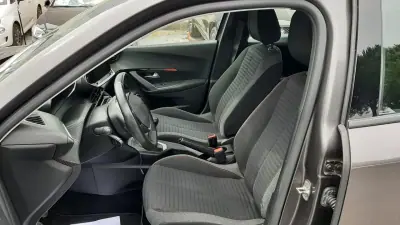 Peugeot 2008 2020 - 13480 EUR, 103553 km - AUTO.MOTO.pt - 103553km - foto 25 de 43