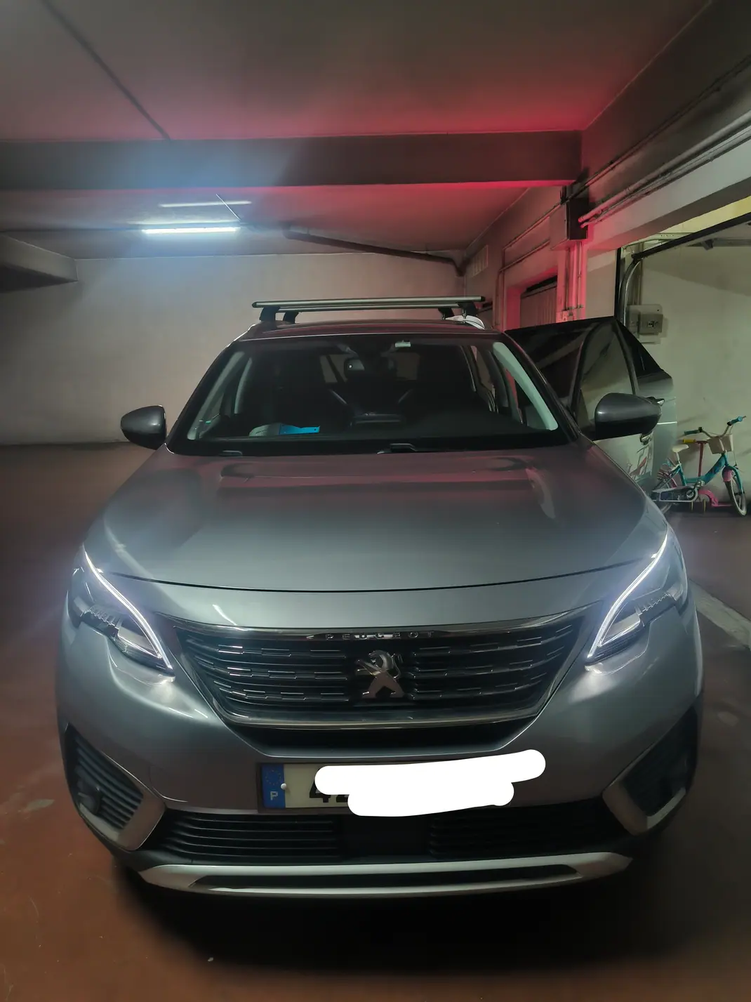 Peugeot 5008 2019 - 21750 EUR, 100000 km - AUTO.MOTO.pt - 100000km - foto 3 de 8