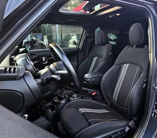 MINI Cooper 2015 - 21500 EUR, 94000 km - AUTO.MOTO.pt - 94000km - foto 5 de 34