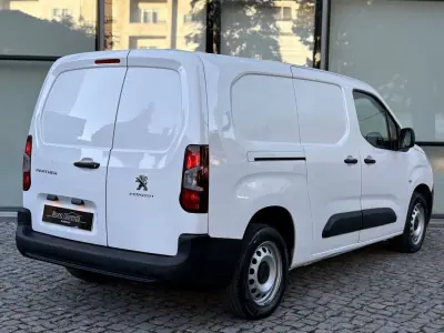 Peugeot Partner 1.5 BLUEHDI L2 Longa IVA Dedutível 2020 - 12500 EUR, 156592 km - AUTO.MOTO.pt - 156592km - foto 17 de 18