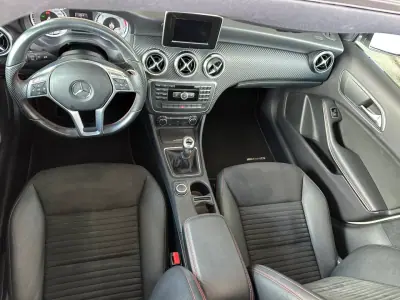 Mercedes-Benz A 180 2015 - 18900 EUR, 111327 km - AUTO.MOTO.pt - 111327km - foto 11 de 29