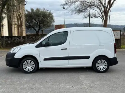 Citroën Berlingo 1.6 BlueHdi 100 2018 - 11990 EUR, 41500 km - AUTO.MOTO.pt - 41500km - foto 5 de 24