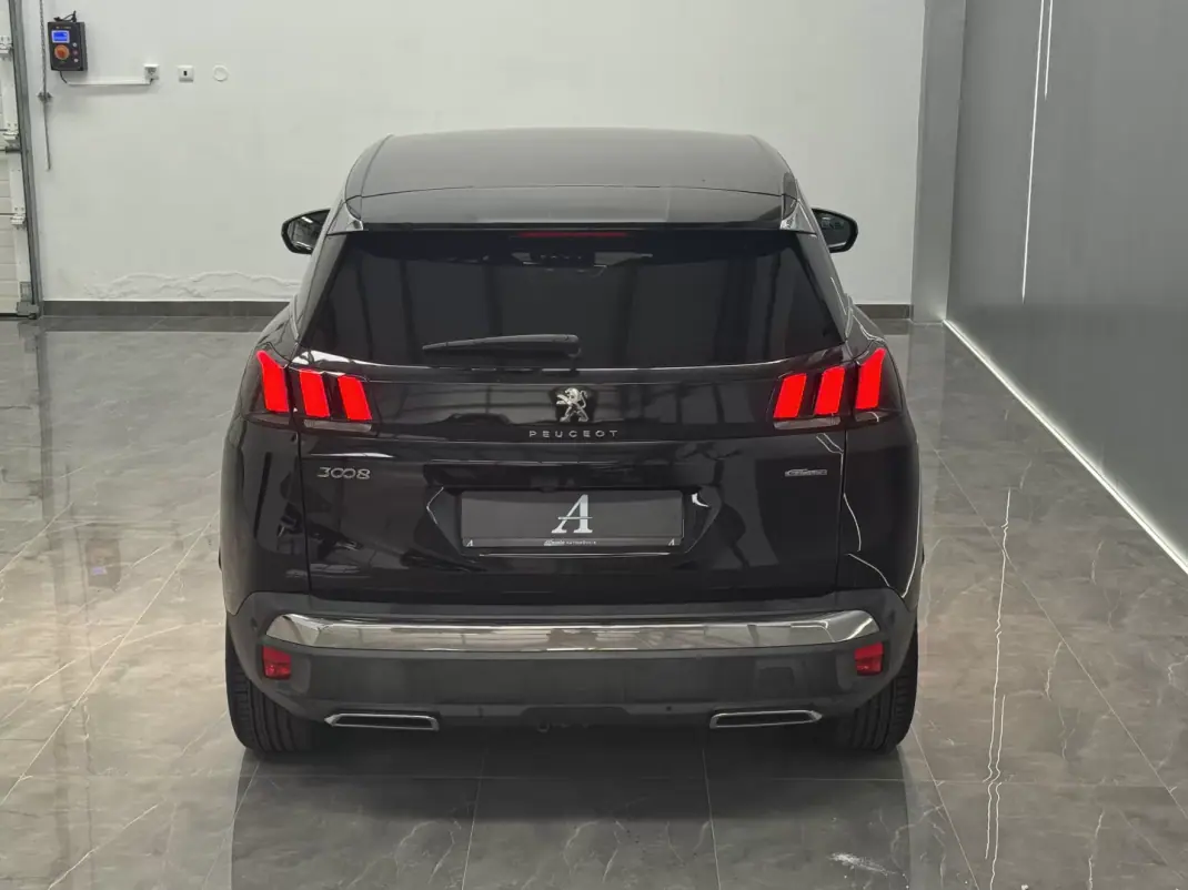 Peugeot 3008 2018 - 16990 EUR, 121000 km - AUTO.MOTO.pt - 121000km - foto 3 de 31