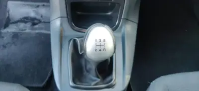 Ford Fiesta 1.4 TDCI 2010 - 4490 EUR, 244800 km - AUTO.MOTO.pt - 244800km - foto 29 de 31