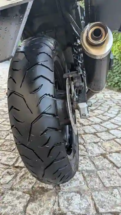 Suzuki V-Strom 650 ABS 2018 - 6900 EUR, 38000 km - AUTO.MOTO.pt - 38000km - foto 10 de 15