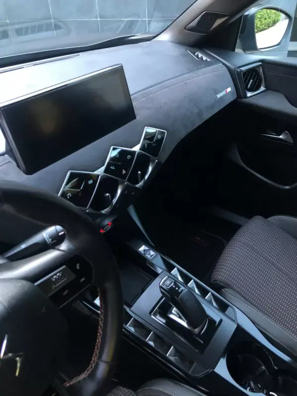 DS DS3 Crossback 2020 - 16900 EUR, 112000 km - AUTO.MOTO.pt - 112000km - foto 14 de 40