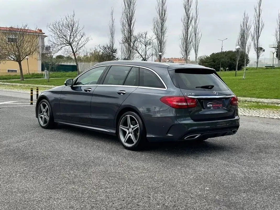 Mercedes-Benz C 250 2015 - 24450 EUR, 115000 km - AUTO.MOTO.pt - 115000km - foto 11 de 51