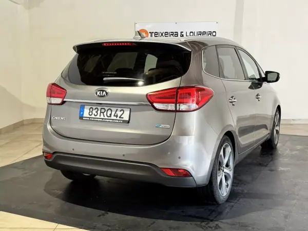 Kia Carens 2016 - 16500 EUR, 115211 km - AUTO.MOTO.pt - 115211km - foto 5 de 26