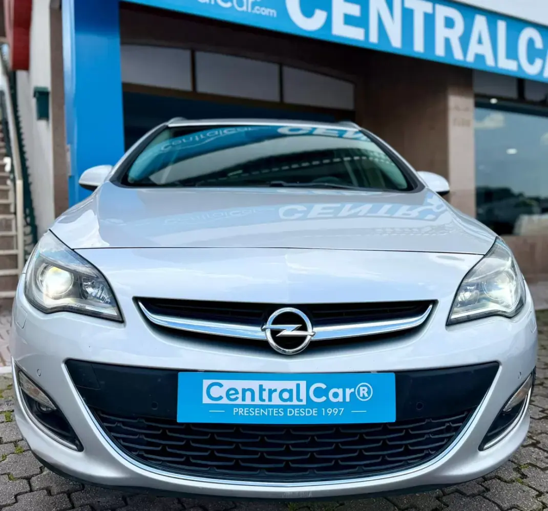 Opel Astra Sports Tourer 2015 - 8950 EUR, 159000 km - AUTO.MOTO.pt - 159000km - foto 3 de 26