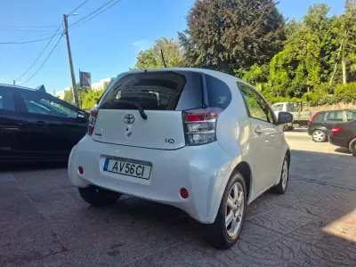 Toyota iQ 2009 - 7900 EUR, 156884 km - 156884km - foto 7 de 27