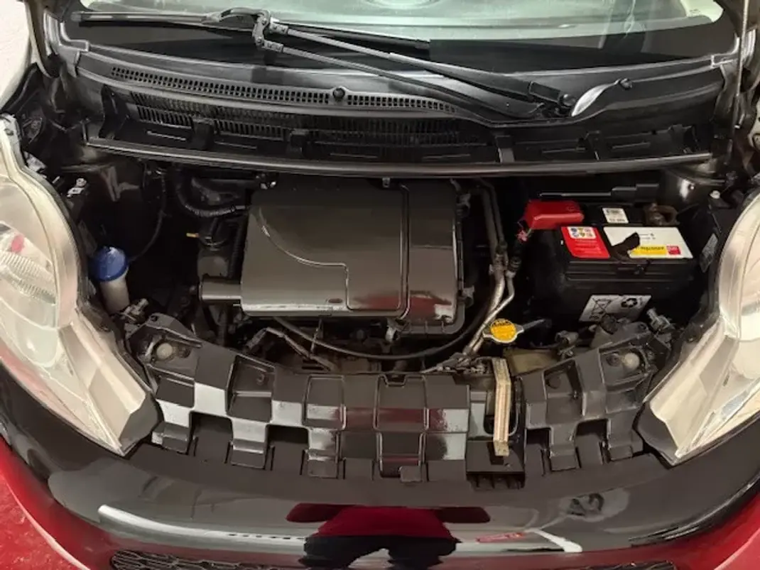 Peugeot 107 2013 - 6250 EUR, 116000 km - AUTO.MOTO.pt - 116000km - foto 26 de 26