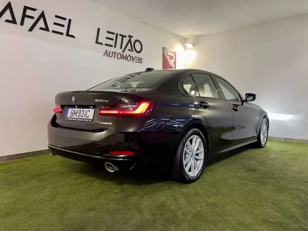 BMW 320 2024 - 34500 EUR, 28000 km - 28000km - foto 7 de 41