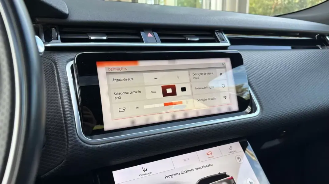 Land Rover Range Rover Velar 2019 - 37500 EUR, 96232 km - AUTO.MOTO.pt - 96232km - foto 24 de 31
