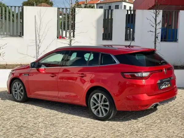 Renault Mégane Sport Tourer 2016 - 13750 EUR, 130000 km - 130000km - foto 8 de 27