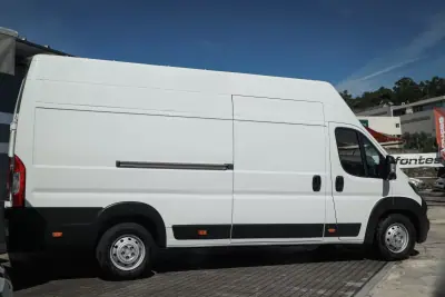 Peugeot 2022 - 22900 EUR, 199770 km - AUTO.MOTO.pt - 199770km - foto 7 de 16