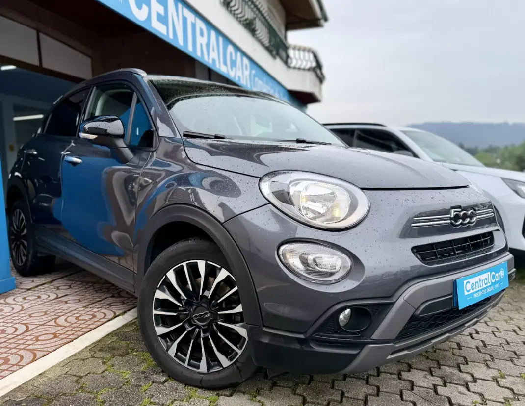 Fiat 500X 2023 - 17950 EUR, 56000 km - AUTO.MOTO.pt - 56000km - foto 1 de 25