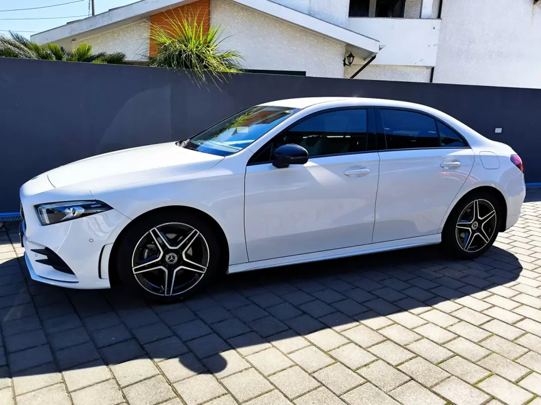 Mercedes-Benz A 180 Limousine 2020 - 25950 EUR, 134000 km - AUTO.MOTO.pt - 134000km - foto 11 de 42